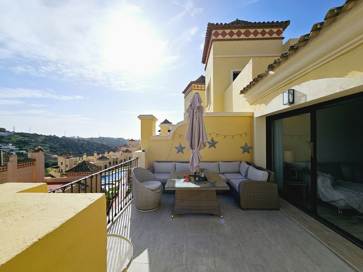 Apartment Penthouse for sale in Estepona, Costa del Sol