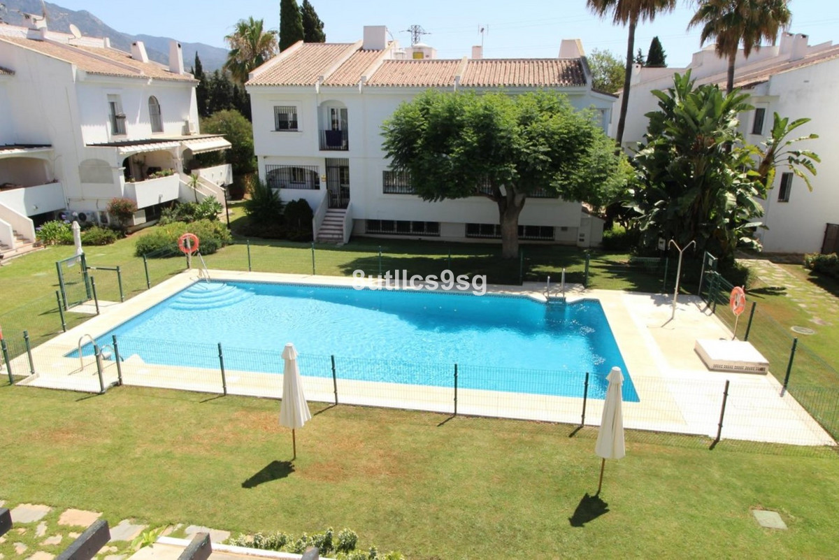 Townhouse Terraced for sale in Nueva Andalucía