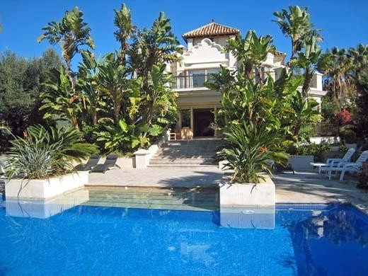 4 Bedroom Detached Villa For Sale Las Chapas, Costa del Sol - HP1933196