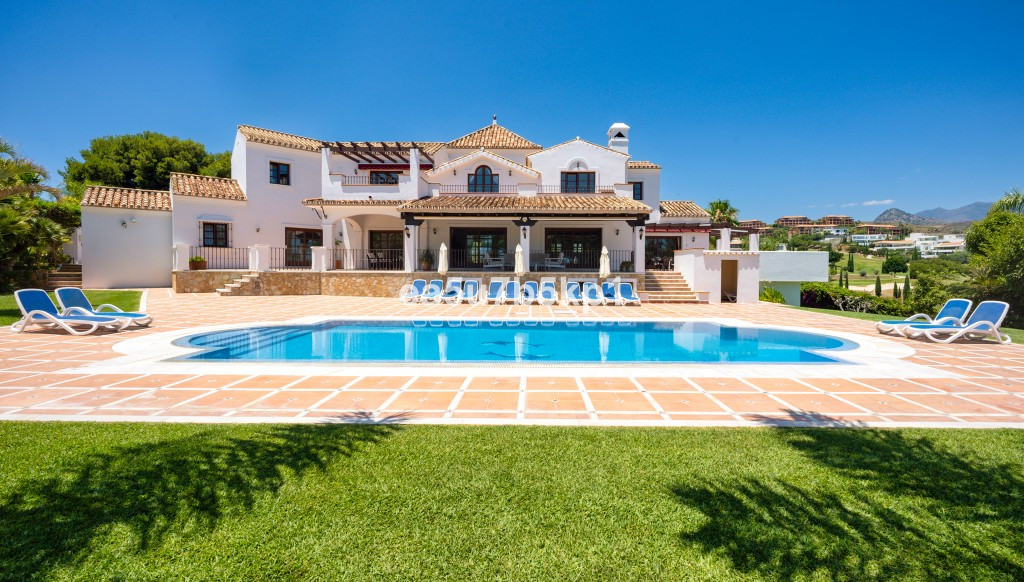 8 Bedroom Detached Villa For Sale New Golden Mile, Costa del Sol - HP4390828
