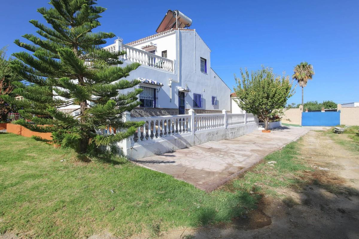 5 Bedroom Detached Villa For Sale Alhaurín de la Torre, Costa del Sol - HP3229033