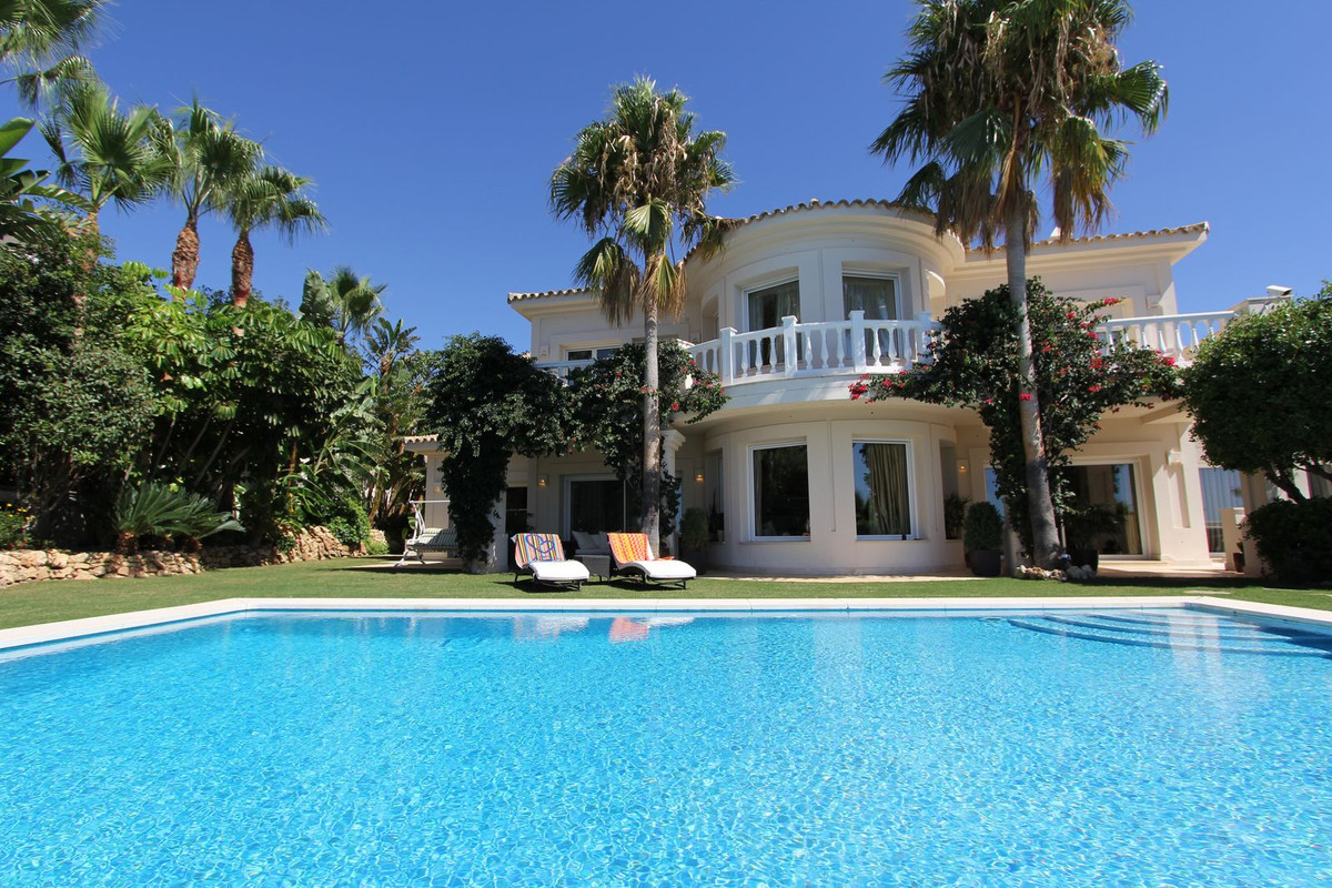 5 Bedroom Detached Villa For Sale Altos de los Monteros, Costa del Sol - HP2889725