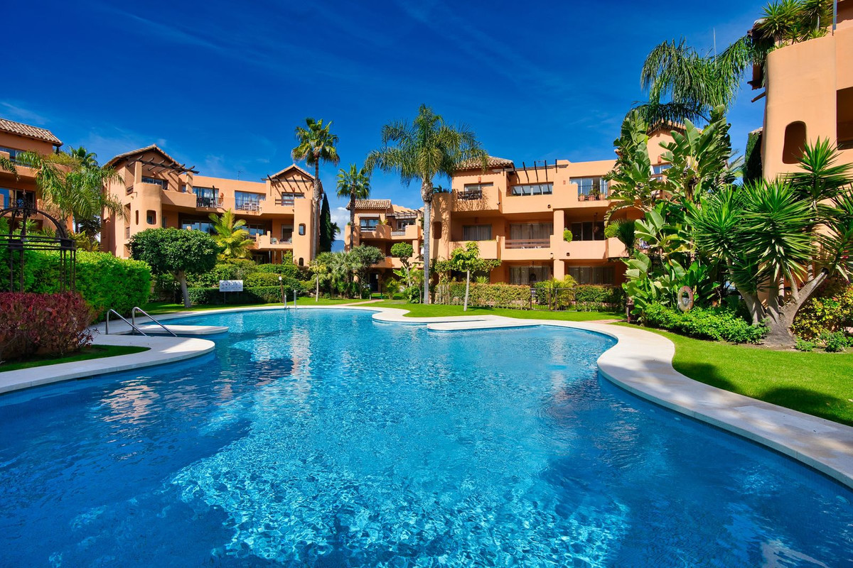 Penthouse for sale in Bel Air, Costa del Sol