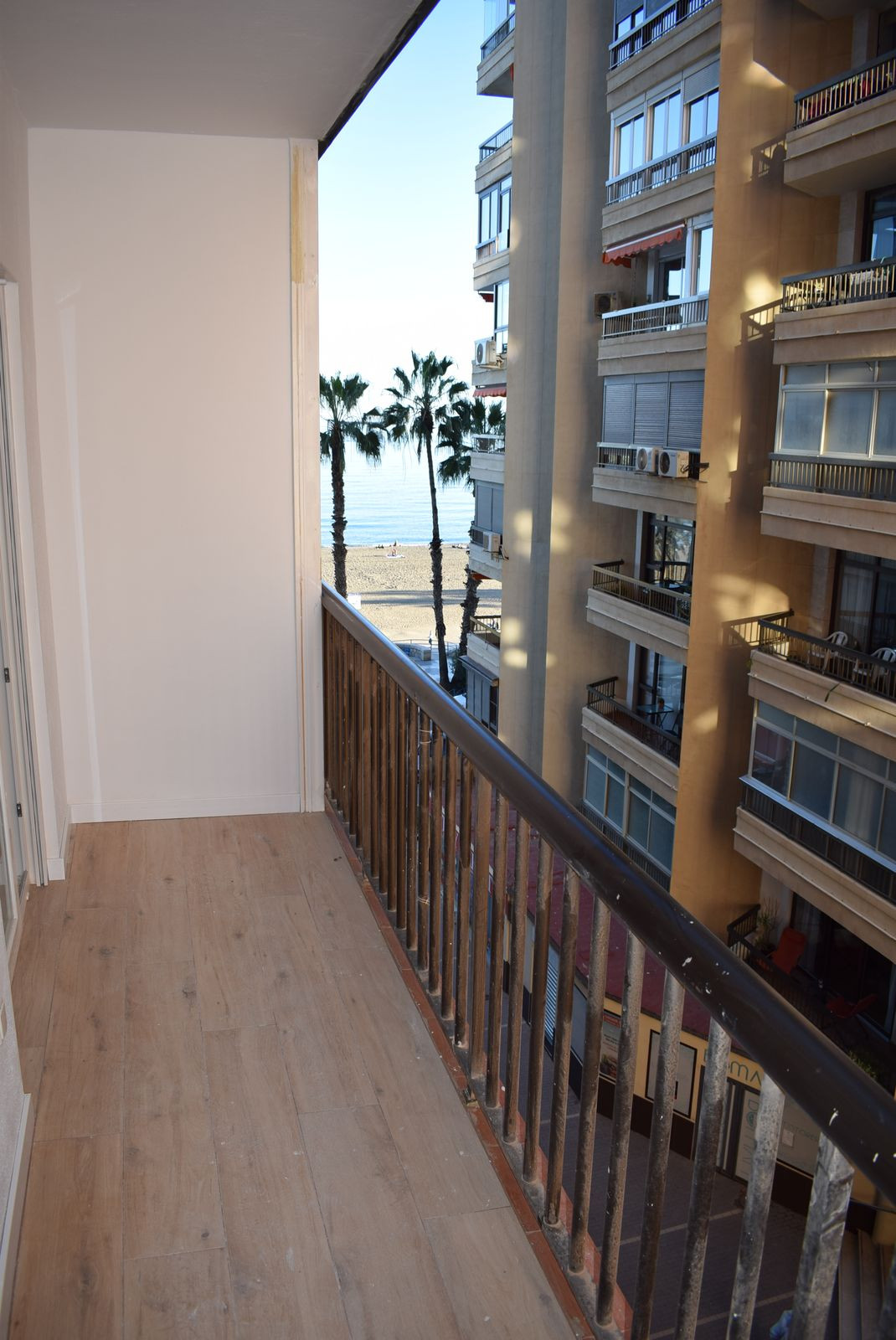 Апартамент средний этаж для продажи в Málaga Centro, Costa del Sol