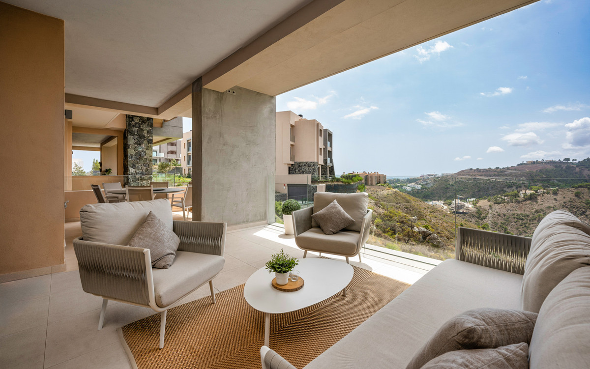 Апартамент средний этаж для продажи в Benahavís, Costa del Sol