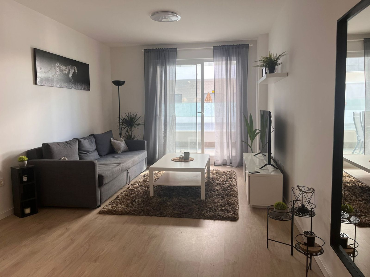Ground Floor Apartment for sale in Nueva Andalucía, Costa del Sol