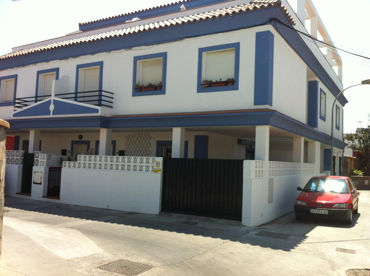 Апартамент средний этаж для продажи в Algeciras, Costa del Sol