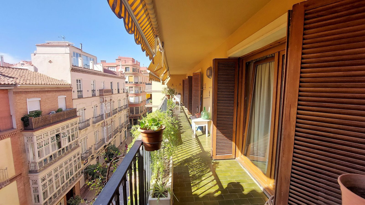 Апартамент верхний этаж для продажи в Málaga Centro, Costa del Sol