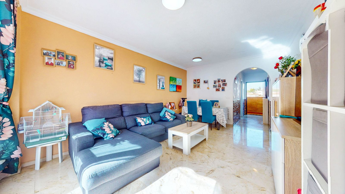 Apartamento Planta Media en venta en Fuengirola, Costa del Sol