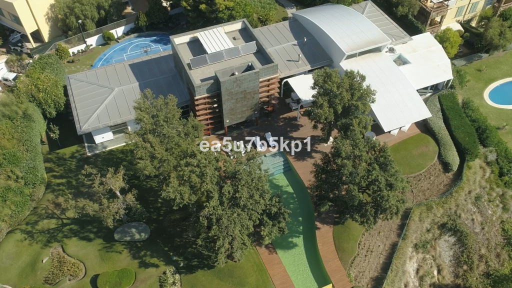 Detached Villa for sale in Benalmadena, Costa del Sol