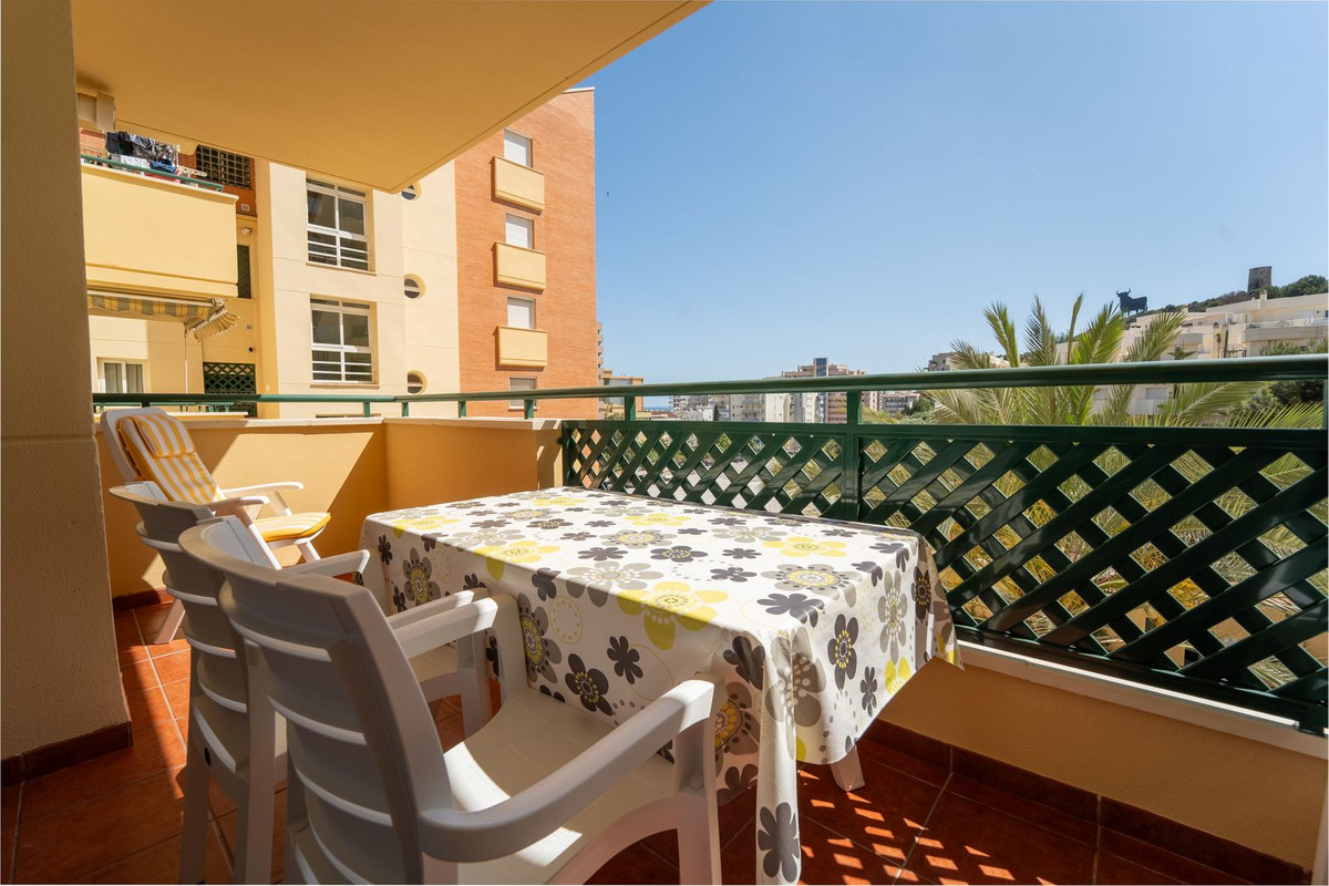 Апартамент средний этаж для продажи в Torreblanca, Costa del Sol