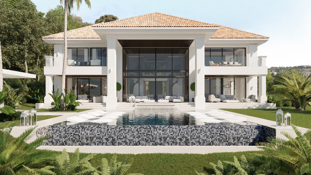 Detached Villa for sale in El Madroñal, Costa del Sol