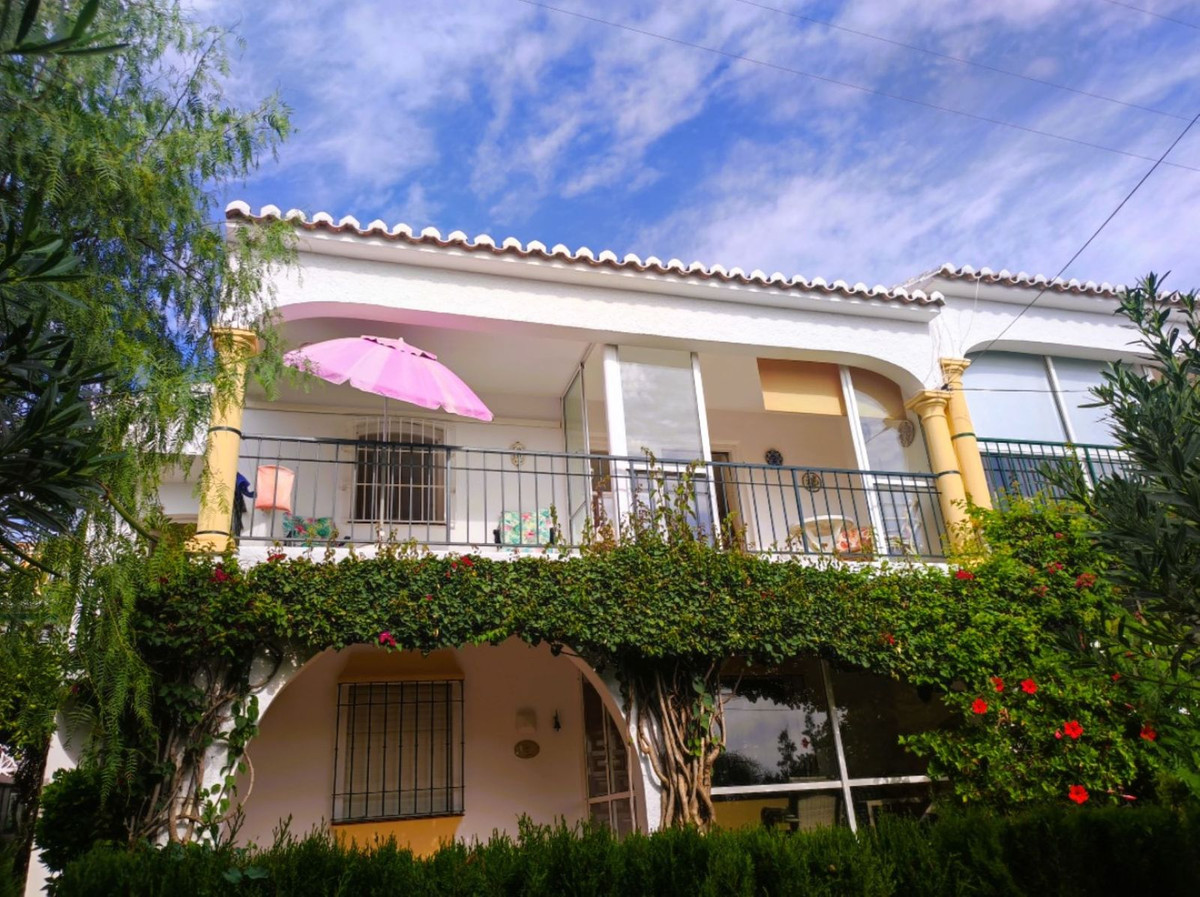 Апартамент нижний этаж для продажи в Torreblanca, Costa del Sol