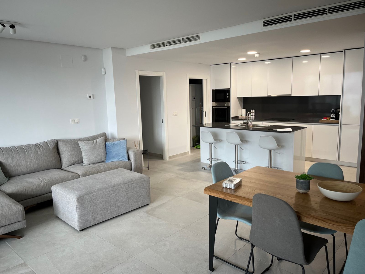 Ground Floor Apartment for sale in Benahavís, Costa del Sol