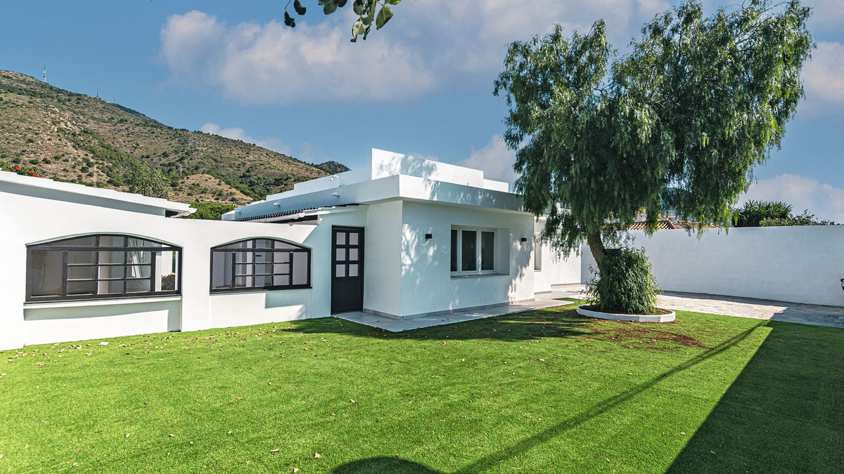 Detached Villa for sale in Benalmadena Pueblo, Costa del Sol