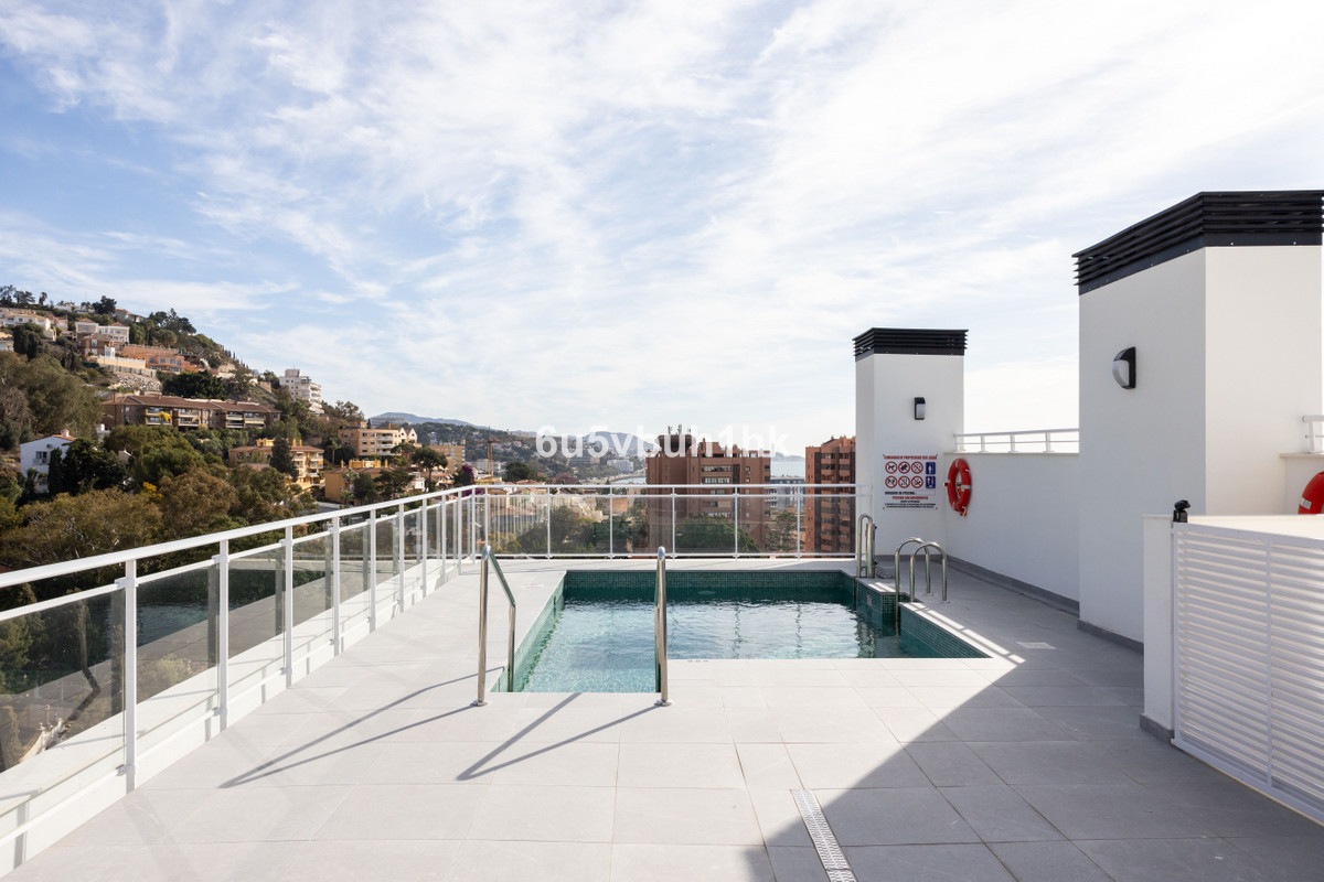 Апартамент средний этаж для продажи в Málaga, Costa del Sol