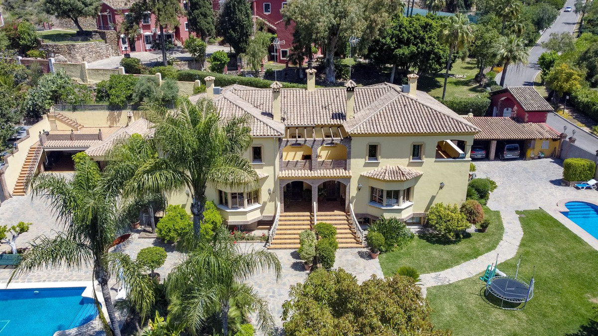 Freistehende Villa In Benahavís Wiederverkauf Costa Del Sol