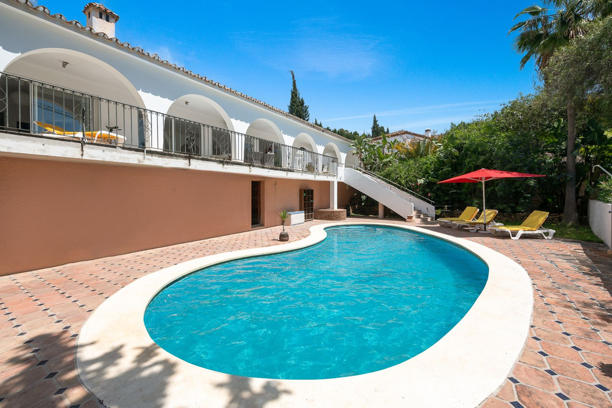 Freistehende Villa In Marbella Wiederverkauf Costa Del Sol