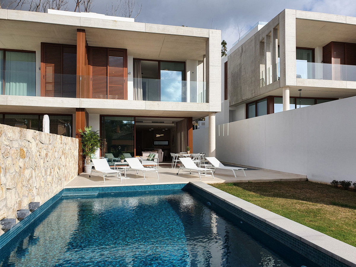 Villa en venta en The Golden Mile, Costa del Sol