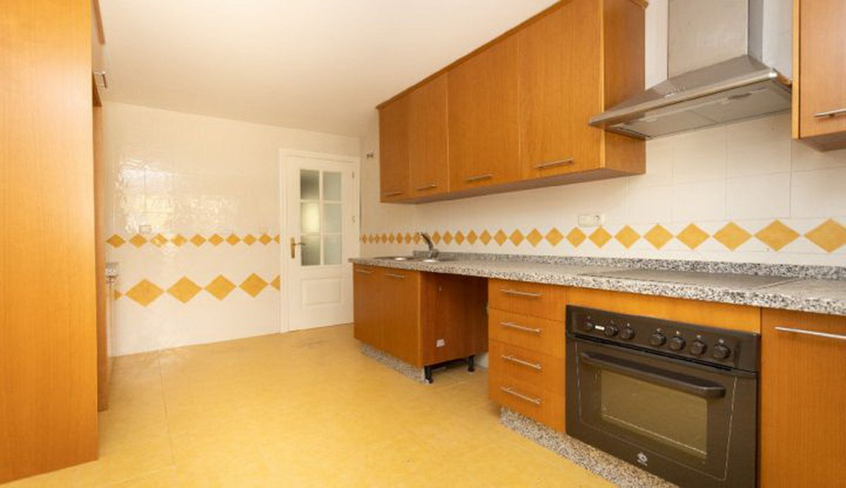 Appartement te koop in Río Real R4687825