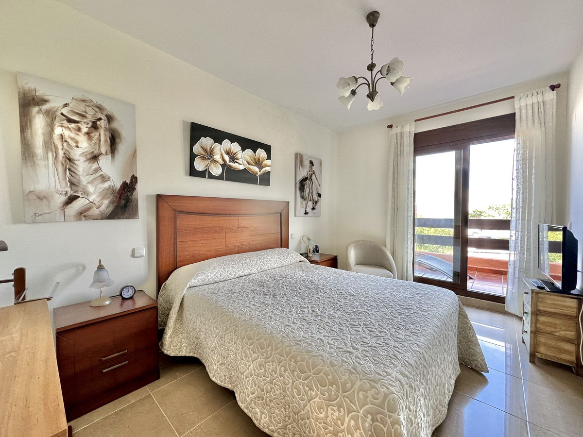 2 Bedroom Apartment for sale Estepona