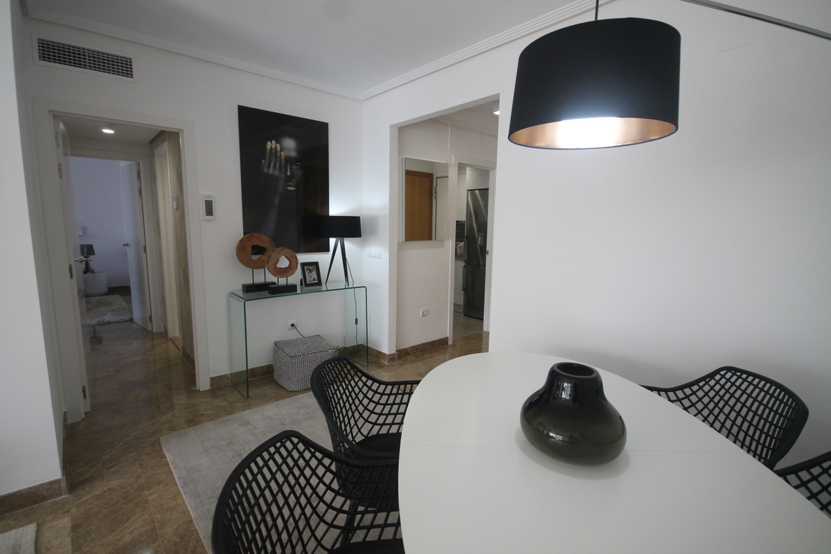 Appartement te koop in Estepona R3954877