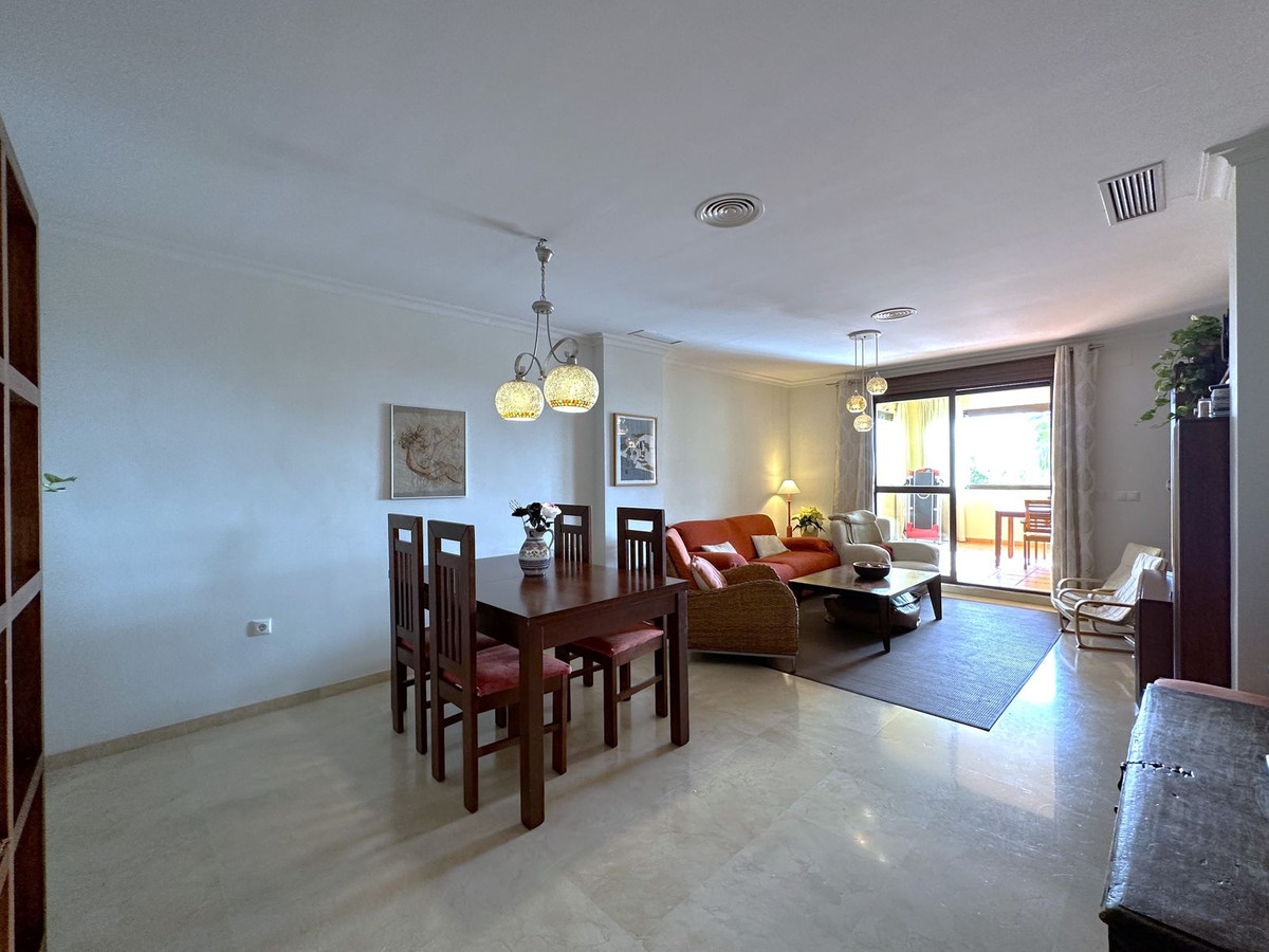 4 Bedroom Middle Floor Apartment For Sale Casares Playa