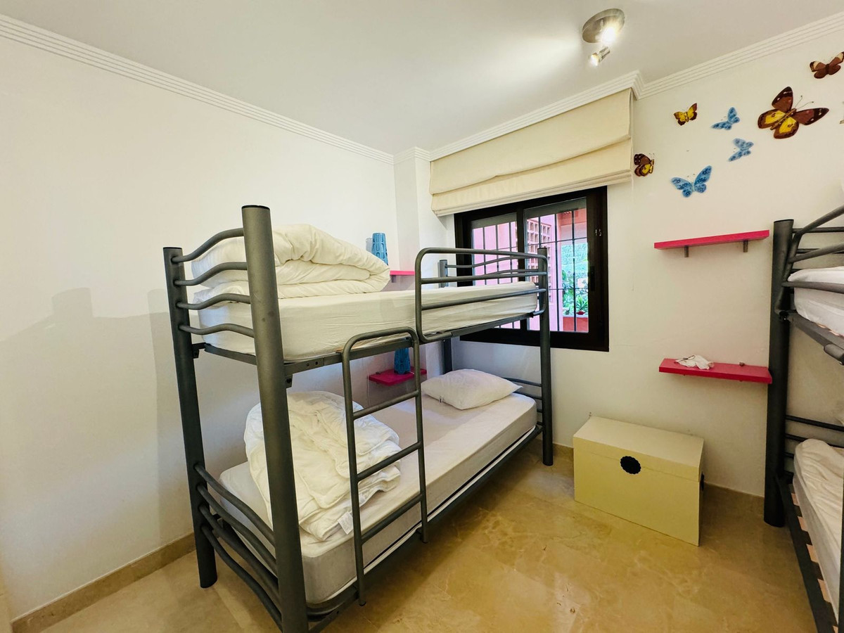 Appartement te koop in Casares Playa R4689382