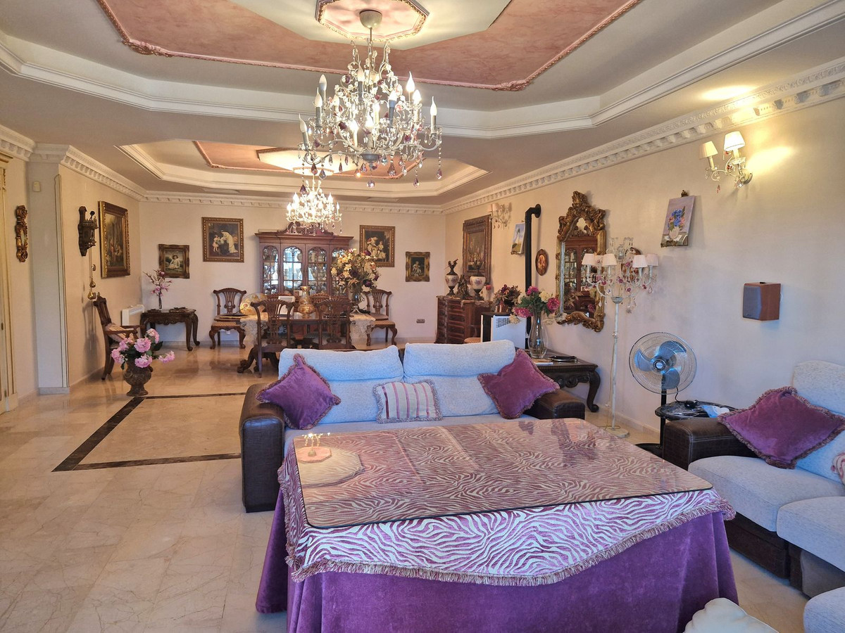 Villa con 3 Dormitorios en Venta Alhaurín el Grande