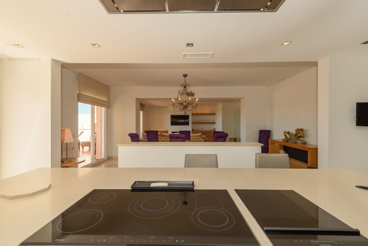 3 Bedroom Penthouse Duplex Apartment For Sale Nueva Andalucía