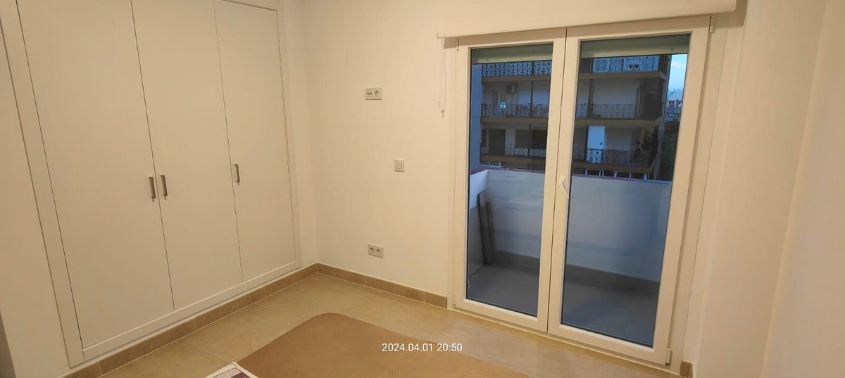 4 Bedroom Middle Floor Apartment For Sale Marbella
