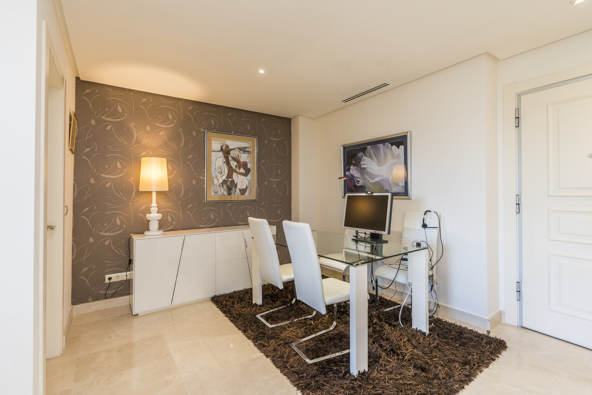 Appartement te koop in Nueva Andalucía R4673671