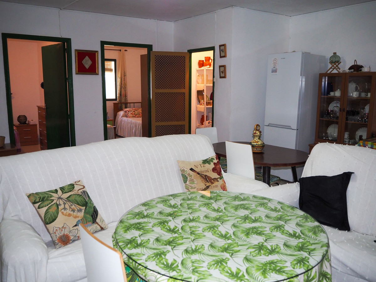 Villa con 2 Dormitorios en Venta Las Chapas