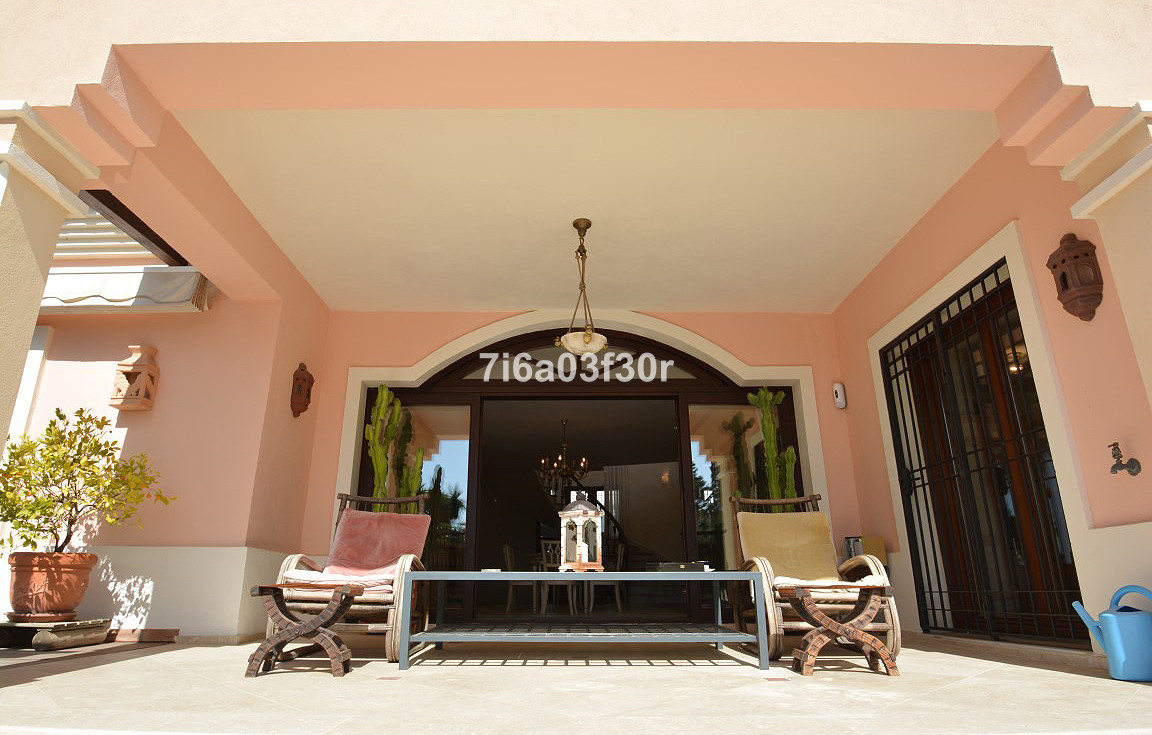 Villa te koop in Nueva Andalucía R2607917