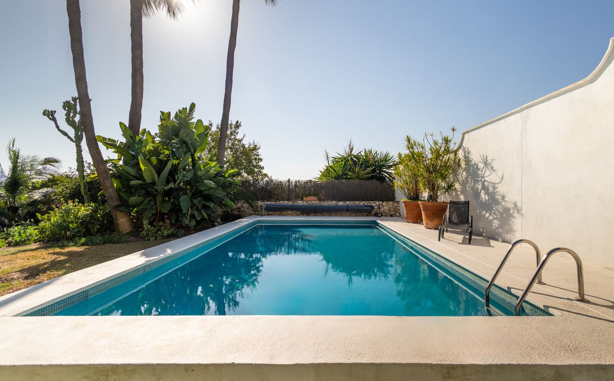 4 Schlafzimmer Freistehende Villa Zu Verkaufen Marbella