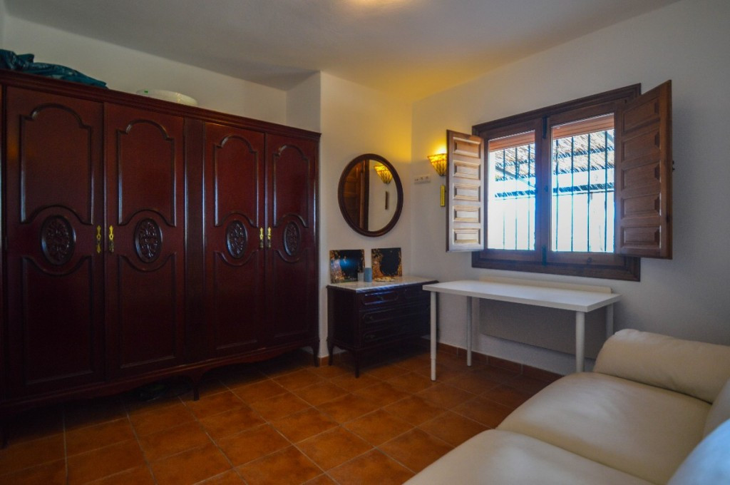 Villa te koop in Coín R3047320