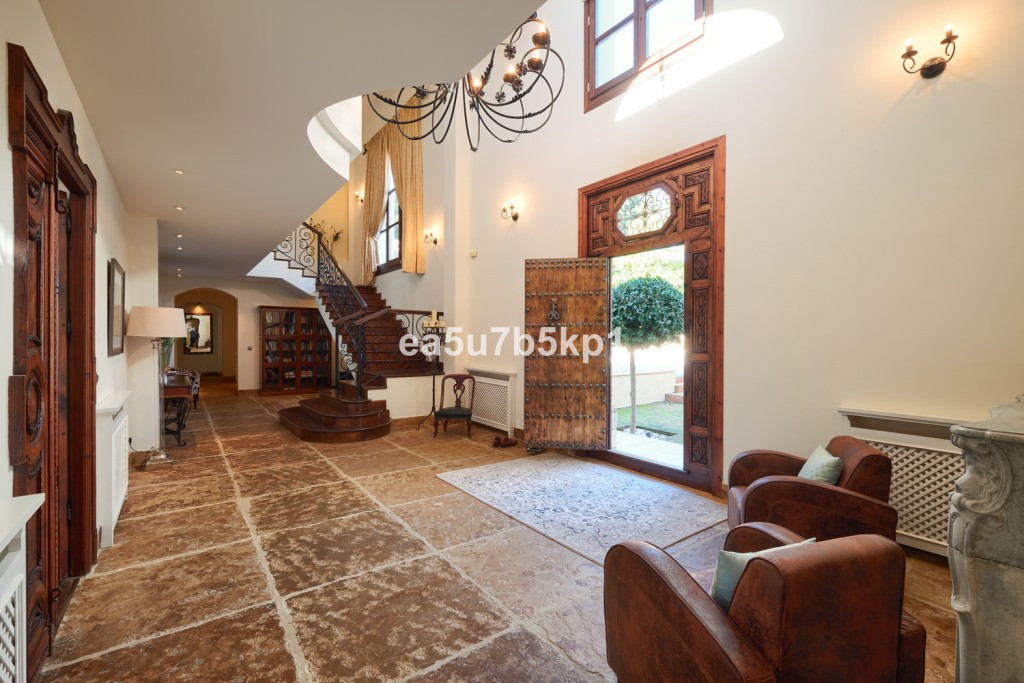 Villa te koop in Sotogrande R3906031