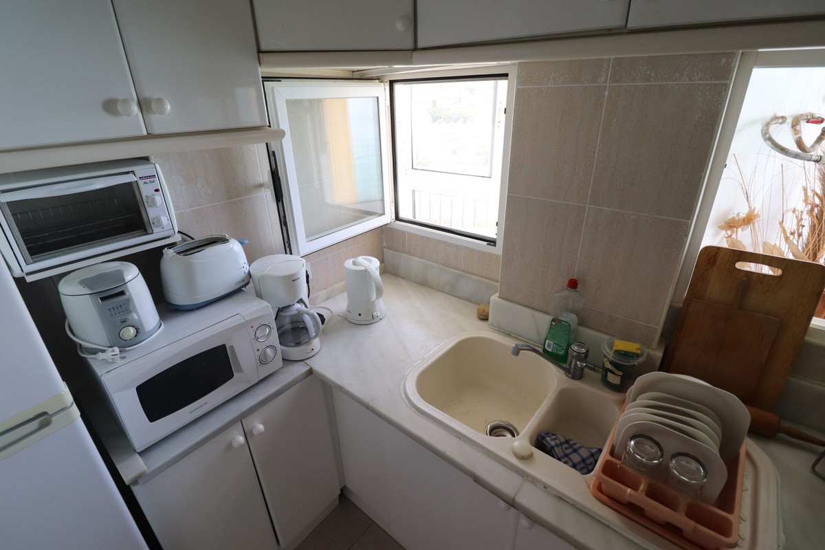 Appartement te koop in Calahonda R4078156