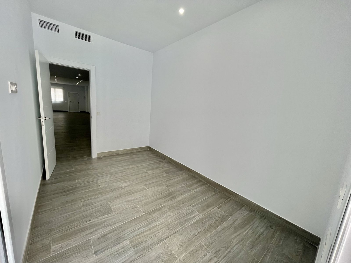 Appartement te koop in Fuengirola R3994492