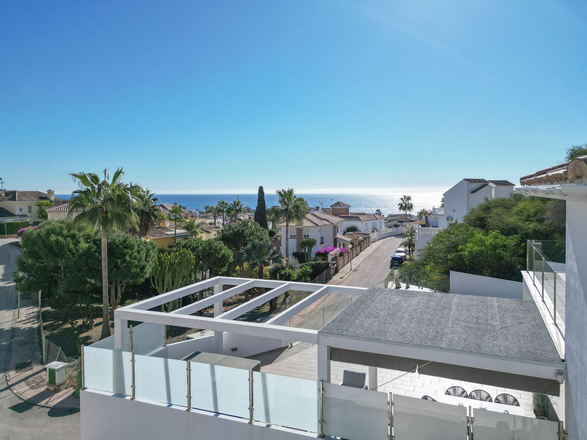 Villa te koop in Riviera del Sol R4599808
