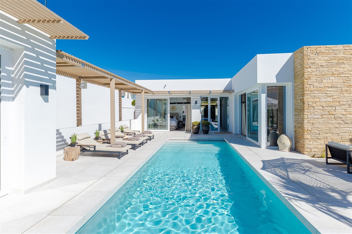 Villa te koop in Riviera del Sol R4606627