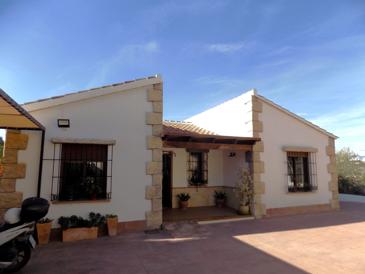Villa te koop in Coín R4589272