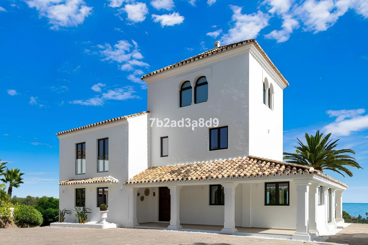 Villa te koop in Estepona R4621552