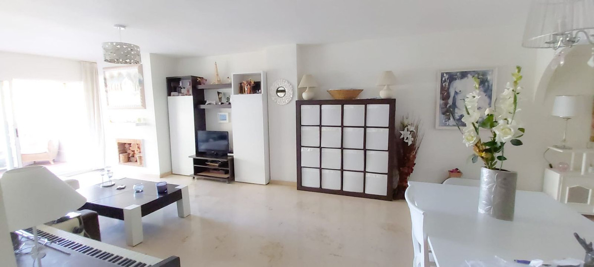 Lejlighed i Guadalmina Alta på Costa del Sol Til salg