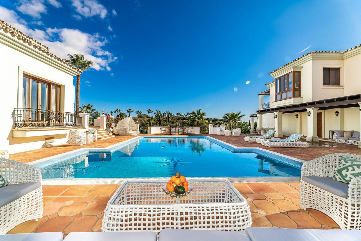 Villa en El Paraiso en Costa del Sol En venta