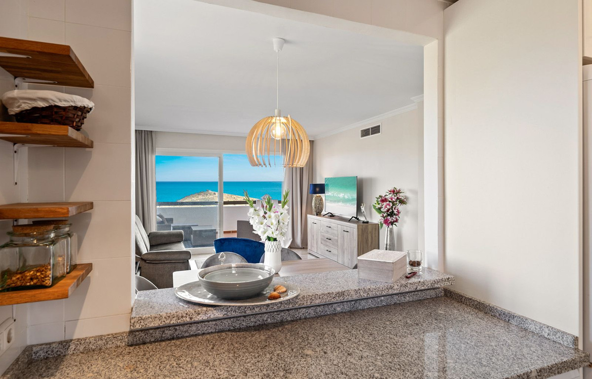 Apartment in Calahonda on Costa del Sol For Sale