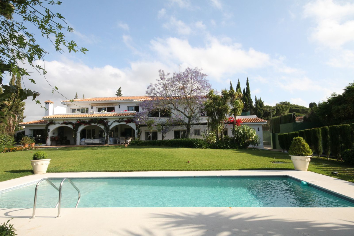 Villa Detached in Calahonda, Costa del Sol
