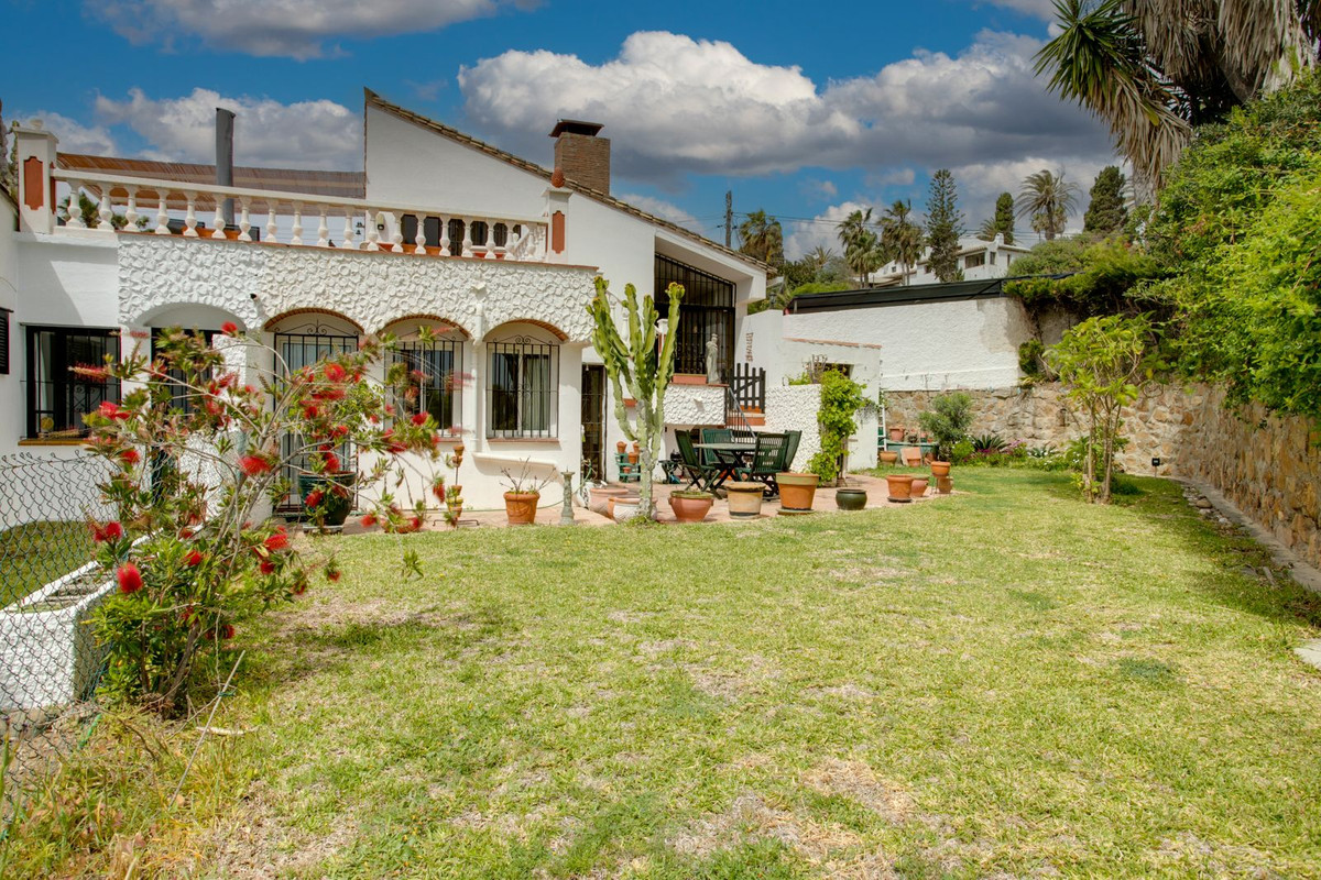 Villa Pareada en Estepona, Costa del Sol
