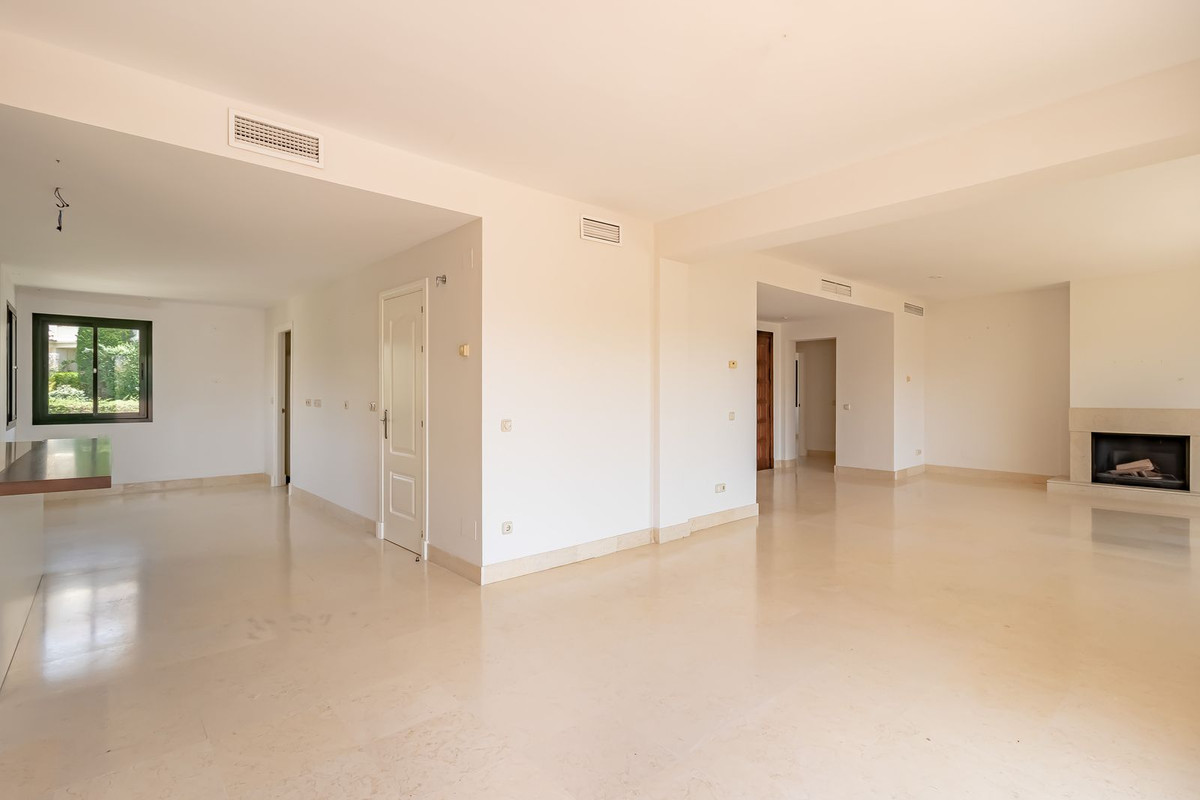Apartment Penthouse for sale in Benahavís, Costa del Sol