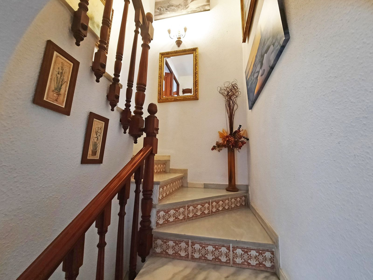 4 Bedroom Semi Detached Villa For Sale Alhaurín de la Torre